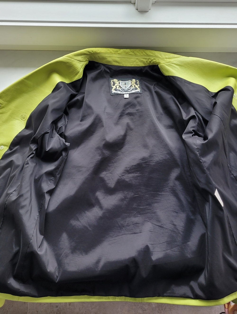 St. John Lime Green Double-Breasted 100% Leather Pea Coat - Picture 5 of 8